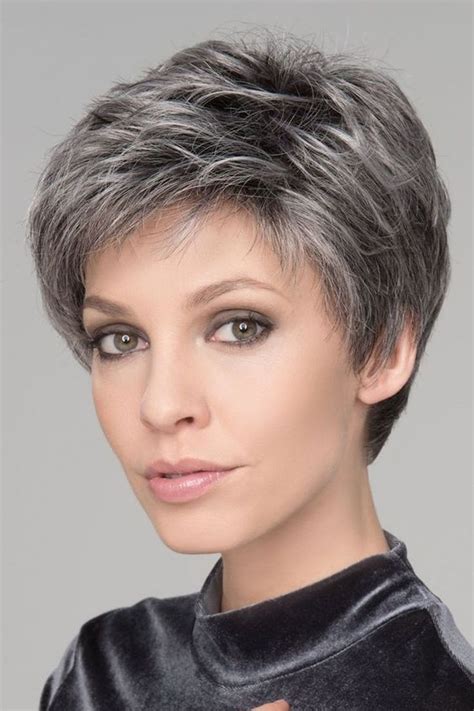 coupe ultra courte femme cheveux gris|34 idées de Coupes courtes cheveux gris 